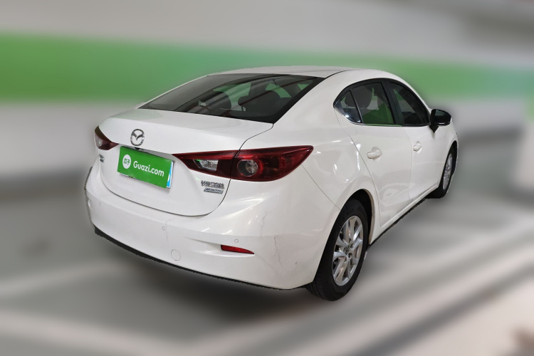 Mazda 3 Axela 2017 car image #7