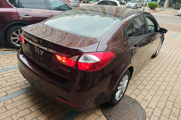 Kia K3 2016 car image #7