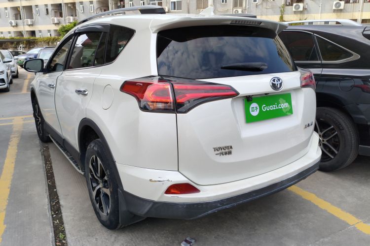 Toyota RAV4 2019 #7 Toyota RAV4 2019 car image #7