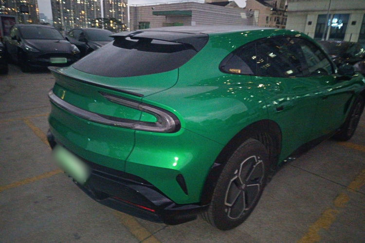 MI YU7 2025 car image #7