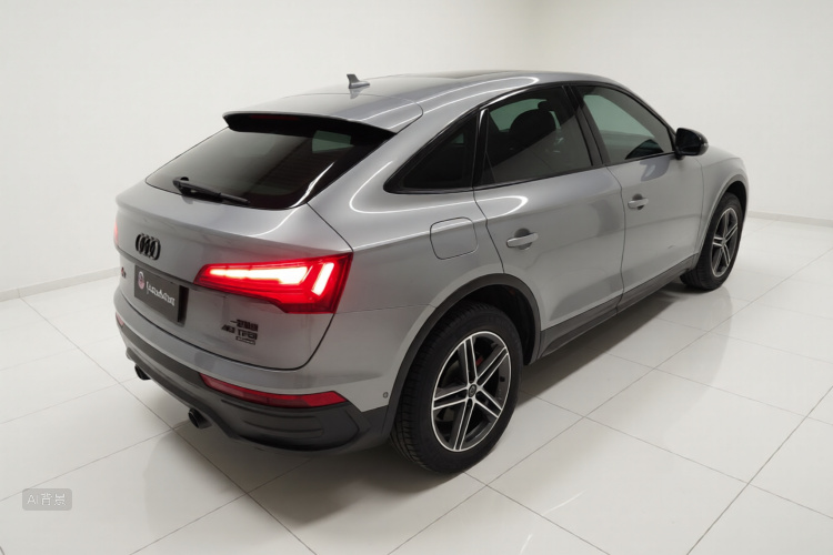 Audi Q5L Sportback 2024 immagine di auto #7