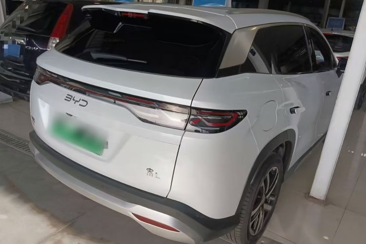 BYD SongL DM-i 2024 car image #7