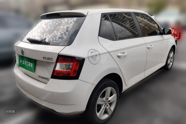 Skoda Fabia 2017 immagine di auto #7