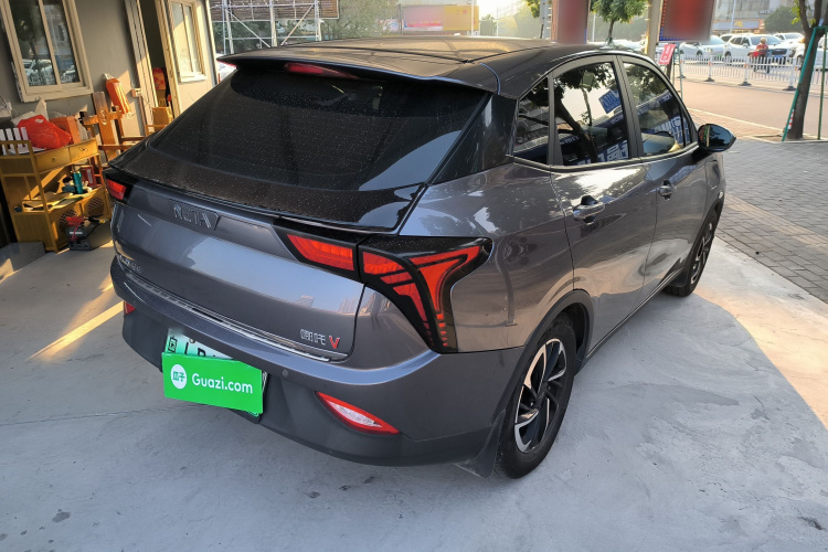 哪吒汽车 哪吒V 2021 汽车图片 #7