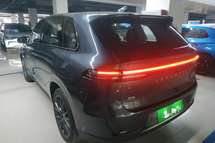 零跑汽车 零跑C10 2024 汽车图片 #7