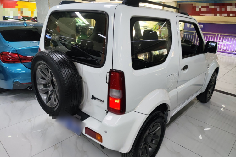 Suzuki Jimny (Imported) 2017 immagine di auto #7