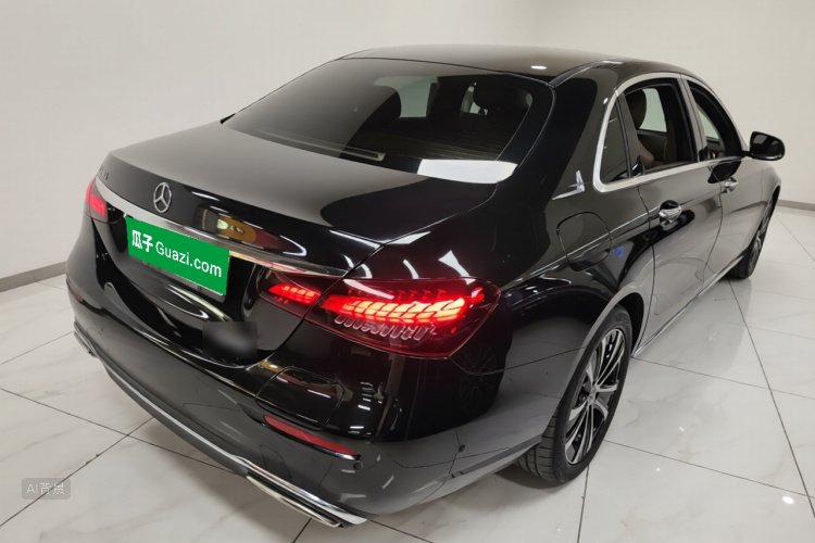 Mercedes-Benz E Class New Energy 2023 car image #7