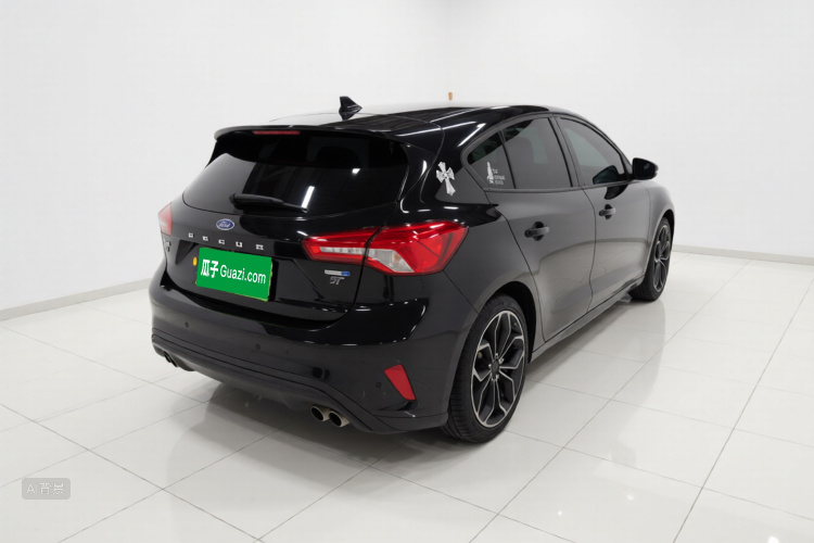 Ford Focus 2019 car image #7