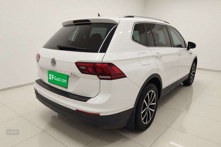 Volkswagen Tiguan L 2017 #7 Volkswagen Tiguan L 2017 car image #7