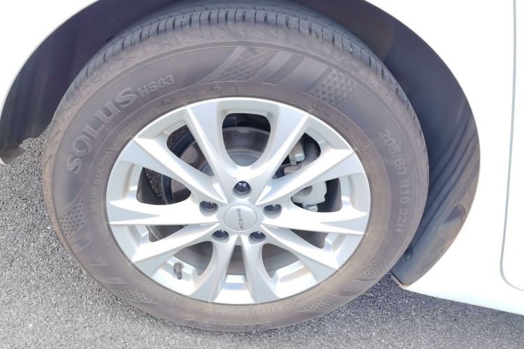 Roewe i5 2023 изображение автомобиля #7