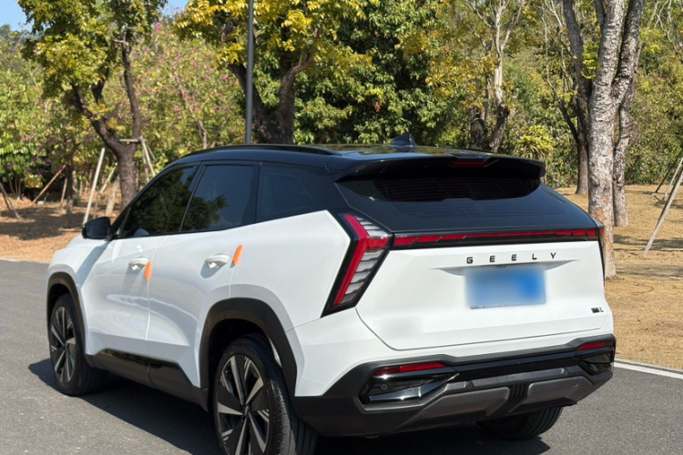 GEELY Boyue L 2024 car image #7