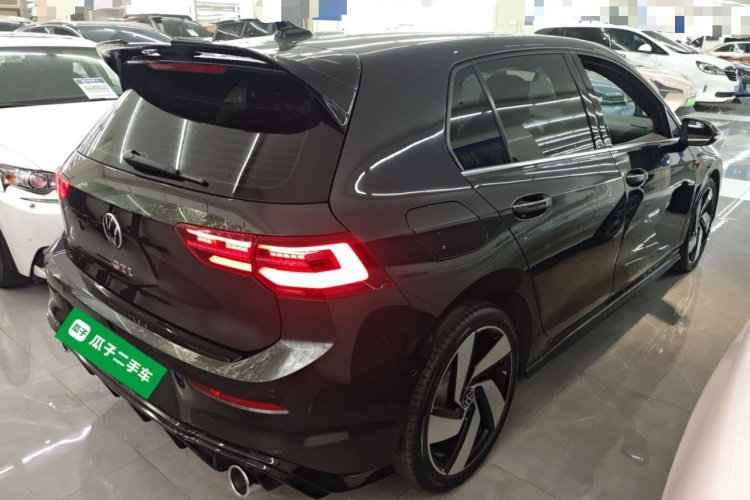 Volkswagen GolfGTI 2023 car image #7