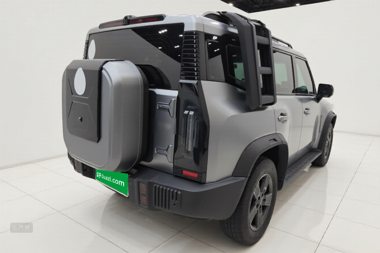 Jetour Traveller 2023 car image #7
