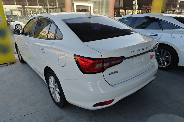 Roewe i5 2019 car image #7