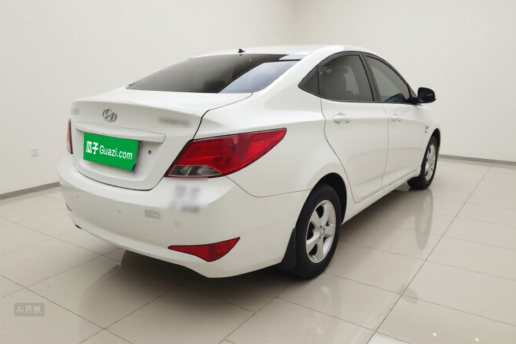 Hyundai Reina 2016 car image #7