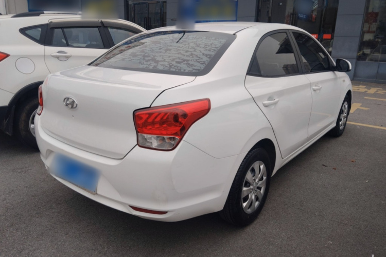 Hyundai Reina 2020 car image #7