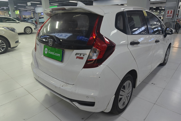 Honda Fit 2018 #7 Honda Fit 2018 car image #7
