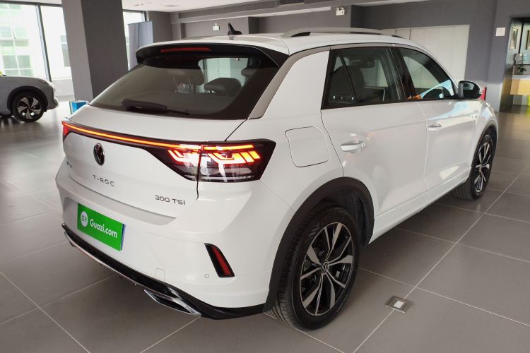 T-Roc 2025 car image #7