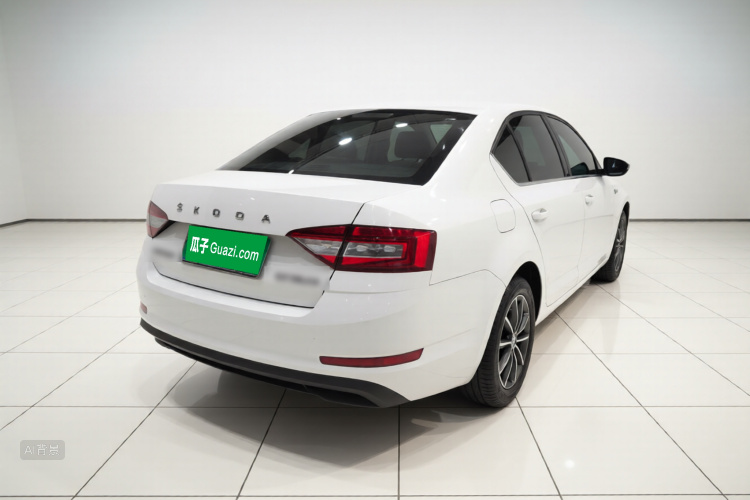 Skoda Octavia 2020 car image #7