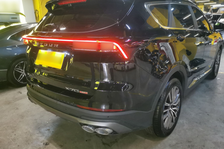 X70 PLUS 2024 car image #7