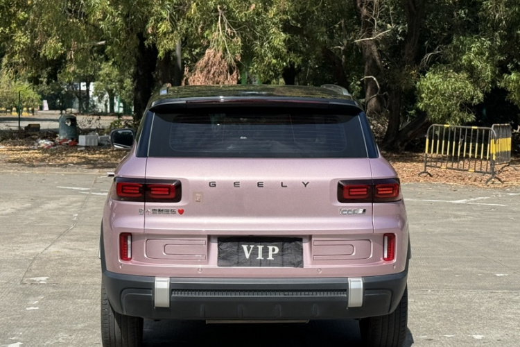 GEELY ICON 2023 صورة سيارة #7