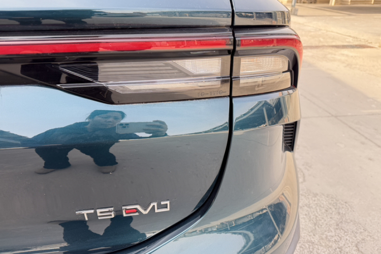 Forthing T5 EVO 2024 imagem de carro #7