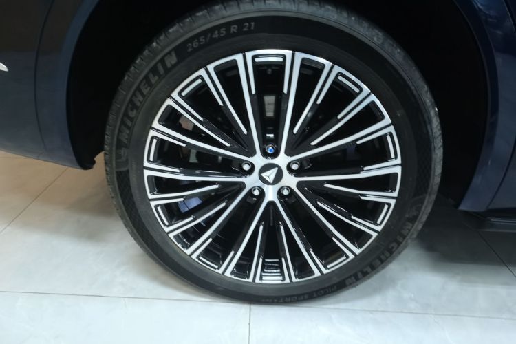 Deepal S09 2025 صورة سيارة #7