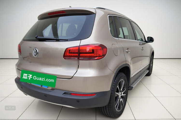 Volkswagen Tiguan 2015 immagine di auto #7