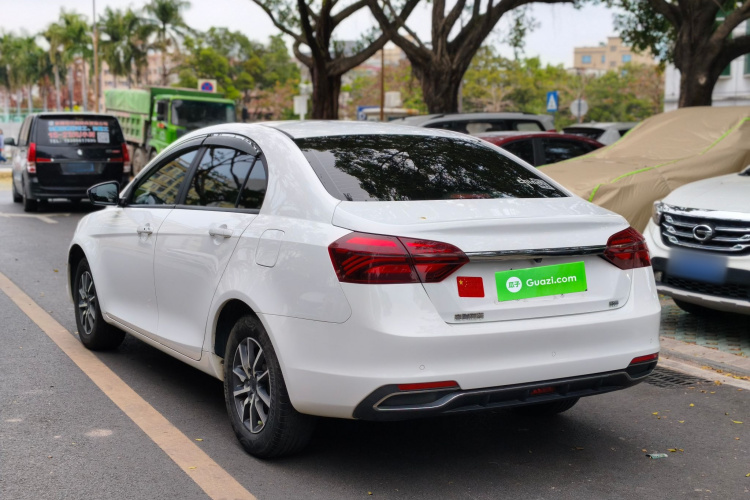 GEELY Emgrand 2020 car image #7
