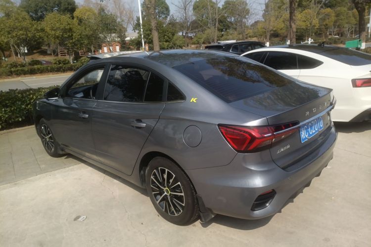 Roewe i5 2021 #7 Roewe i5 2021 car image #7