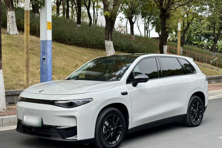 零跑汽车 零跑C10 2024 汽车图片 #7