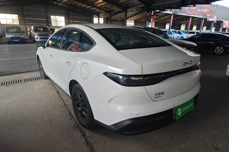 BYD Seal 05 DM-i 2025 car image #7