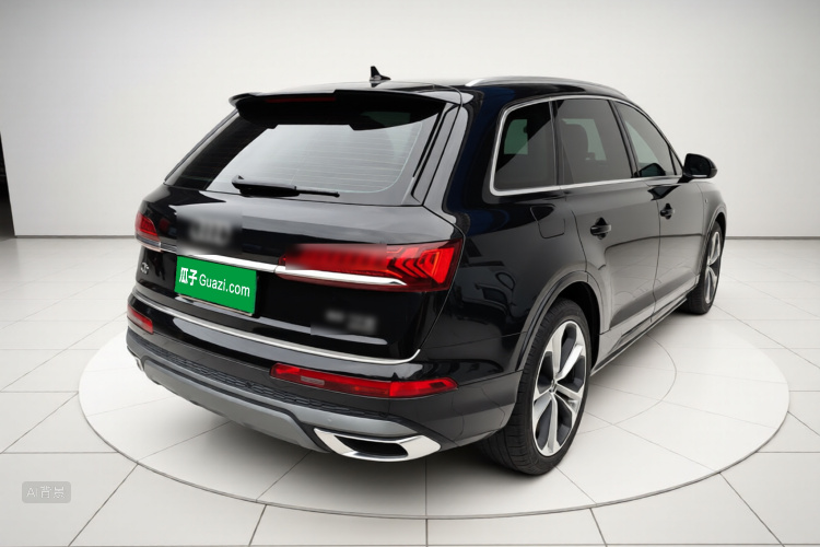 Audi Q7 2020 car image #7
