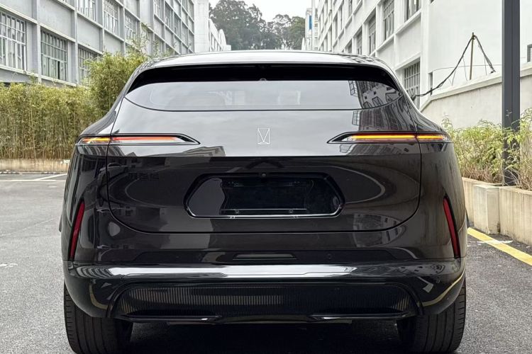 Avatr 07 2024 car image #7