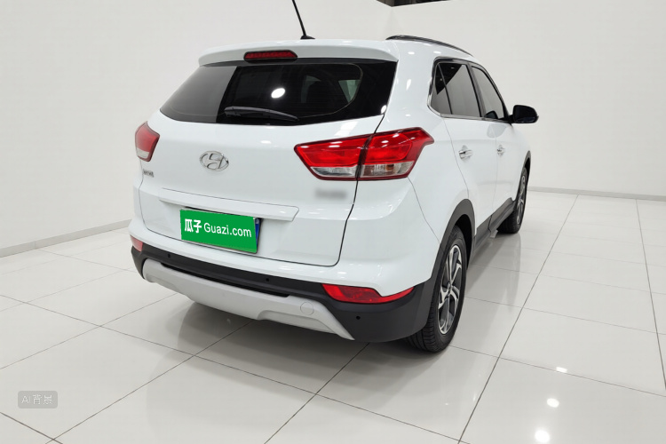 Hyundai ix25 2019 #7 Hyundai ix25 2019 car image #7