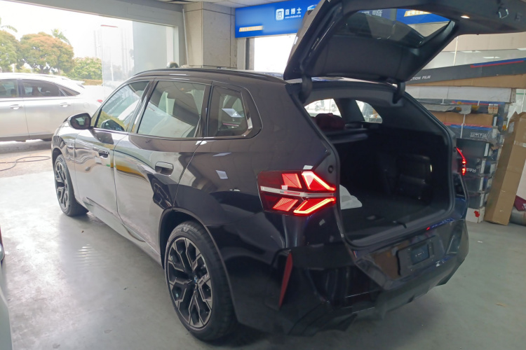 BMW X3 2025 immagine di auto #7