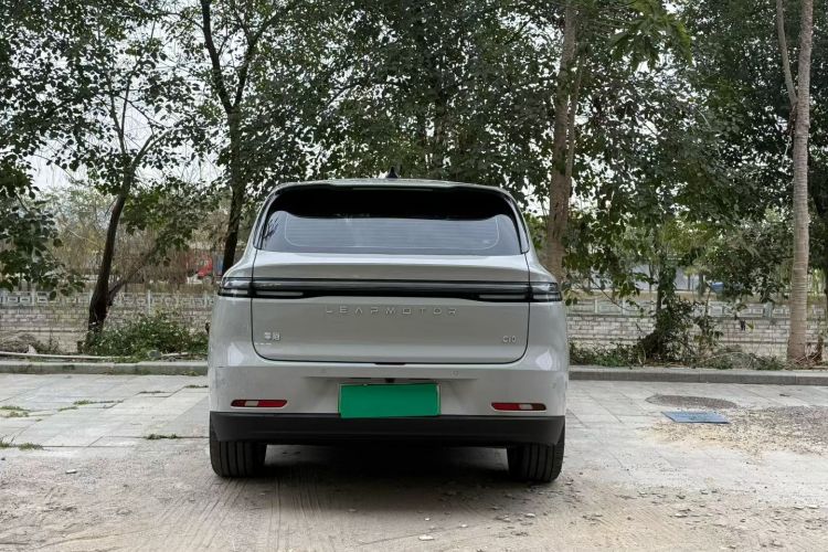 零跑汽车 零跑C10 2024 汽车图片 #7