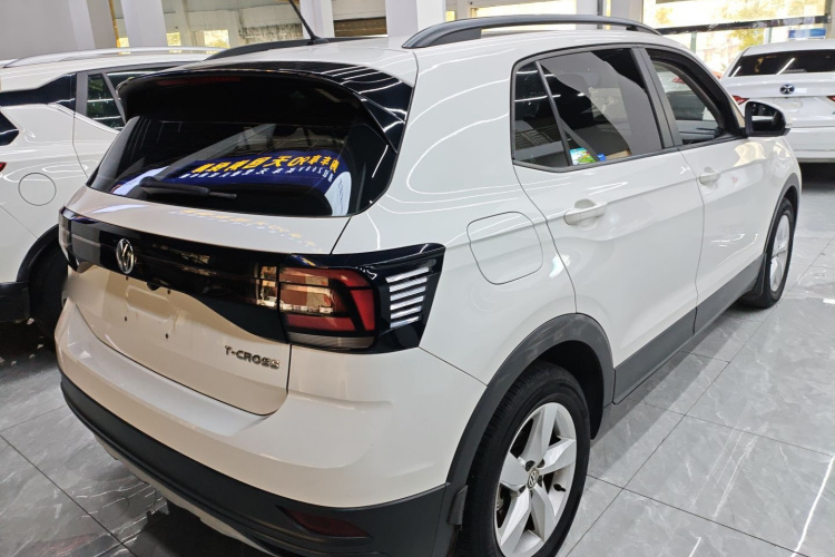 Volkswagen T-Cross 2020 #7 Volkswagen T-Cross 2020 car image #7