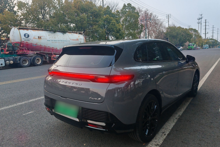 零跑汽车 零跑Lafa5 2025 汽车图片 #7