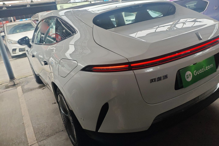 Avatr 11 2023 #7 Avatr 11 2023 car image #7