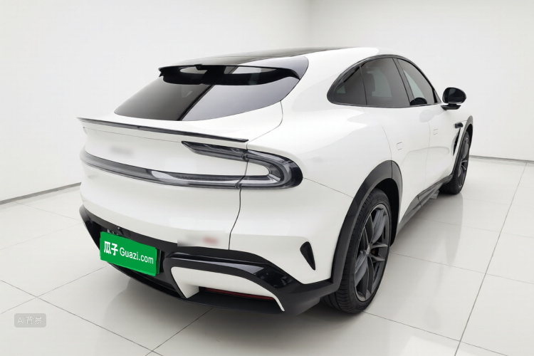 MI YU7 2025 immagine di auto #7