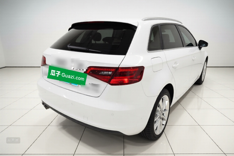 Audi A3 2018 car image #7