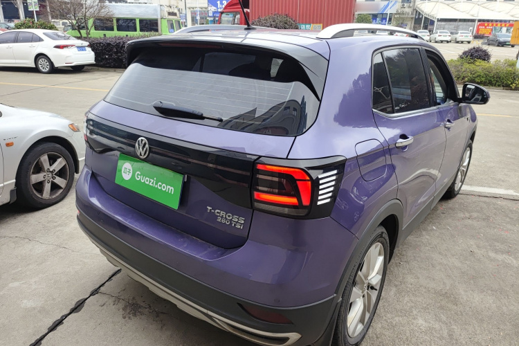 Volkswagen T-Cross 2020 car image #7