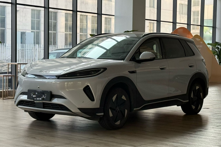 BYD Sea Lion 05 EV 2025 car image #7