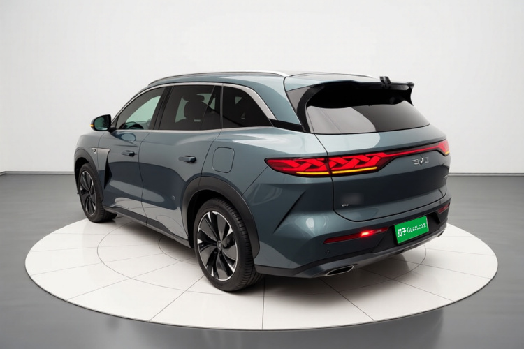 BYD Tang L 2025 immagine di auto #7