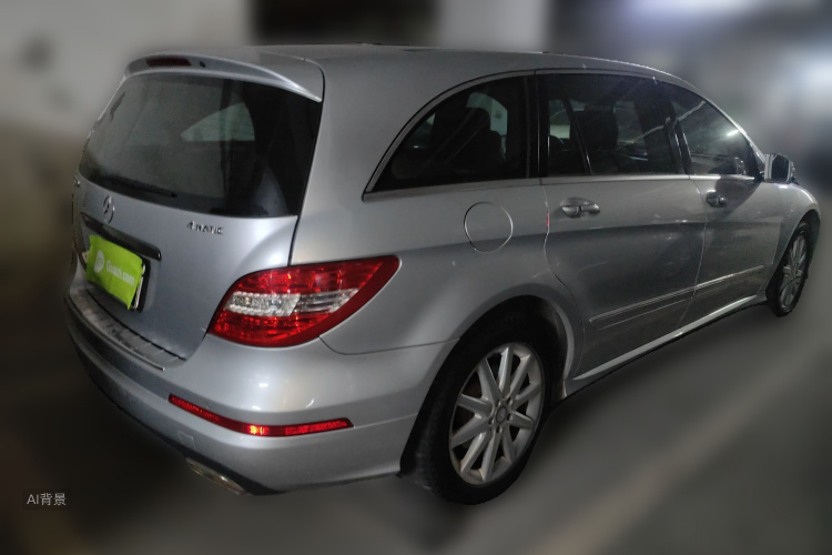 Mercedes-Benz R Class 2012 immagine di auto #7