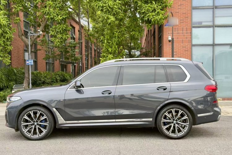 BMW X7 2020 صورة سيارة #7