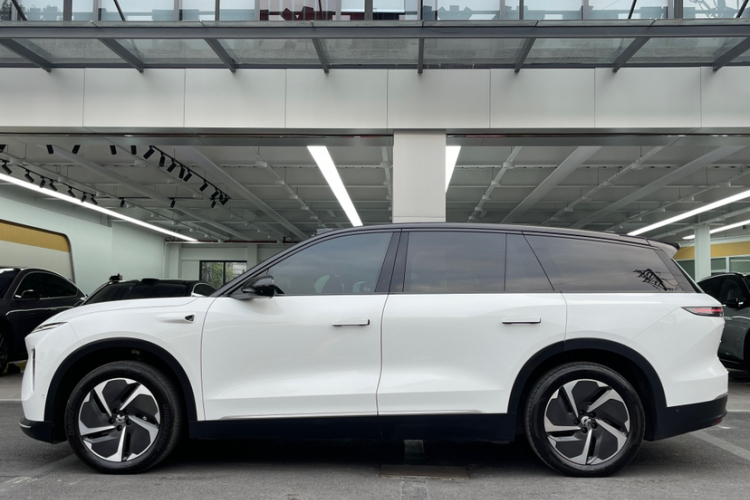 蔚来 蔚来ES8 2024 汽车图片 #7