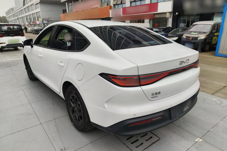 BYD Seal 05 DM-i 2025 car image #7