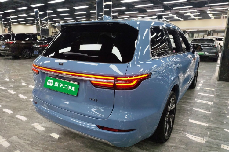 理想汽车 理想ONE 2022 汽车图片 #7